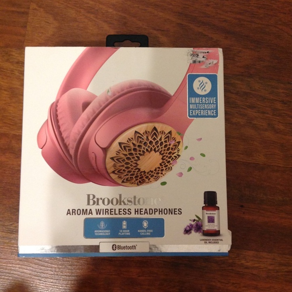 Brookstone Aroma Wireless Headphones Pink w/ Lavender Oil Bluetooth 5.0